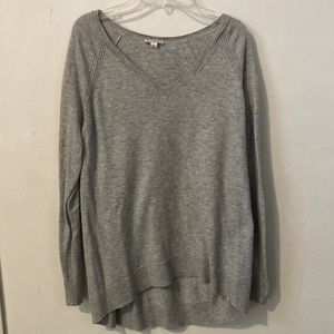 Like-new, gray GAP sweater